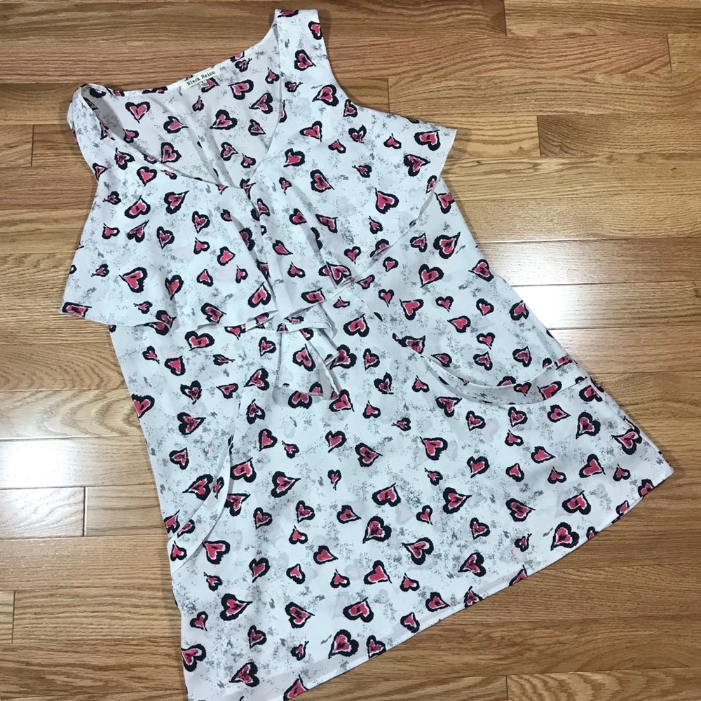Franchesca’s Heart pattern dress.